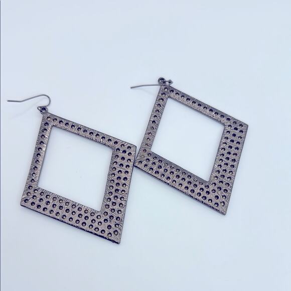 Gunmetal Silver Diamond-Shaped Earrings - Picture 6 of 8